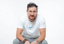 Afonso Padilha volta a Maceió com seu novo show de comédia 'Como nossos pais''