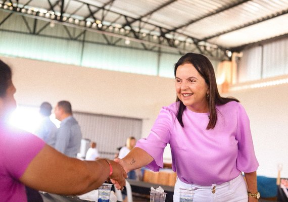 ”Quem tem trabalho, não tem medo de eleição”, afirma Fátima Canuto ao negar troca partidária