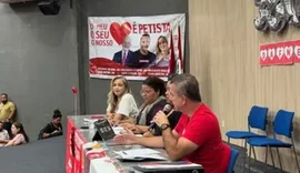 No fim do mandato, direção do PT queima largada e lança Paulão senador