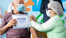 Vacinação em Alagoas é ampliada para idosos a partir de 79 anos