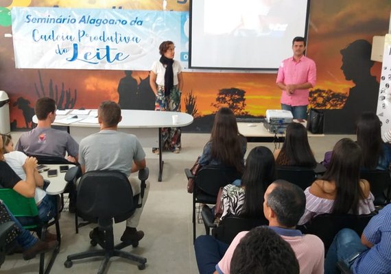 Seminário da Cadeia do Leite leva novas perspectivas ao produtor do sertão