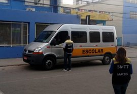 Operação fiscaliza transporte escolar em bairros da capital