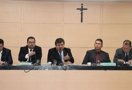 À procura de partidos, vereadores de Arapiraca tentam salvar mandatos