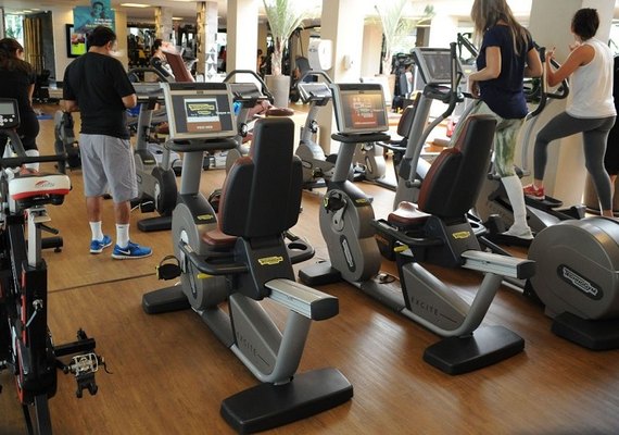 Academias, salões e barbearias podem ser reabertos em AL