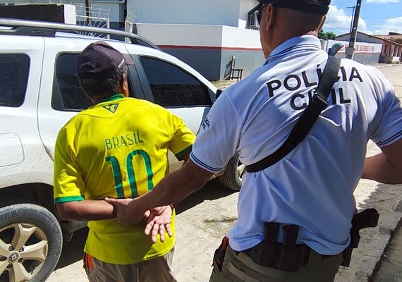 PC alagoana prende dois suspeitos de estupros no Sertão alagoano