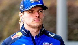 Max Verstappen renova contrato com Red Bull até 2030