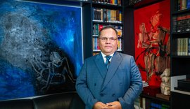 Fernando Maciel ministra palestra na Academia Alagoana de Letras