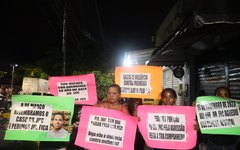 Manifestantes pedem punição para Dr JHC, acusado de violência de gênero