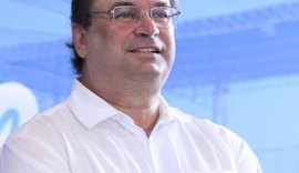 Luciano Barbosa assume governo provisório de Alagoas