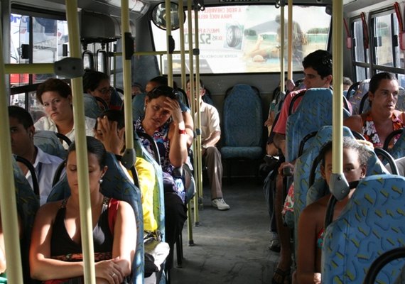 Lei que dá gratuidade a deficientes em ônibus em Maceió é ampliada