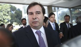 Maia quer aprovar texto-base da Previdência até amanhã