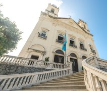 Catedral de Maceió reúne fiéis no Tríduo Pascal da Semana Santa