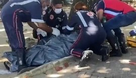 Homem assassinado na orla de Pajuçara levou quatro tiros pelas costas