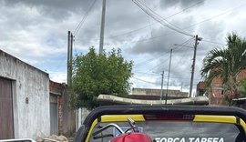 Jovem é preso com moto roubada dentro de residencial em Satuba