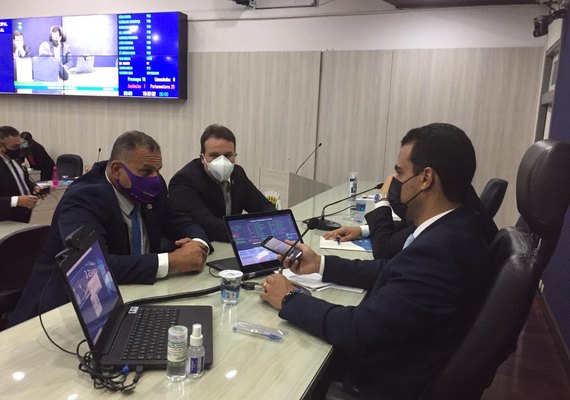 JHC sofre primeira derrota na Câmara de Maceió