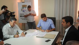 Prefeito Rui Palmeira assina contrato para 1.920 novas moradias