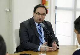 Luciano Barbosa afirma ter direito de estar nas urnas