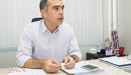 Secretário da Educação afirma que volta às aulas pode ocorrer em Julho