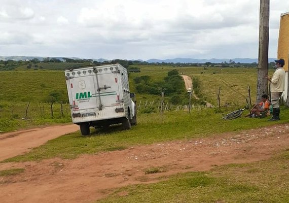 Corpo de idoso é encontrado pendurado em árvore, na Zona da Mata