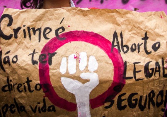 Ação que pede legalização do aborto será debatida nesta sexta