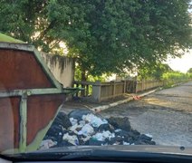 Moradora denuncia abandono em uma das ruas mais antigas de Maceió: 'Falta água e o lixo na porta'