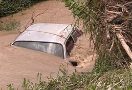 Enchentes e deslizamentos provocam 38 morte em MG