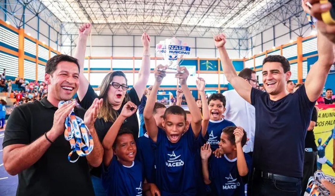 JHC renuncia neste sábado, mas rumo eleitoral não deve ser anunciado de imediato