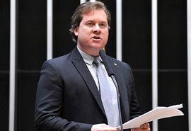Marx Beltrão dá reconhecimento legal a cães e gatos comunitários e apóia abrigos em projeto
