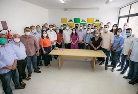 Dois pra lá, dois pra cá: veja os deputados que saem e entram no MDB de AL
