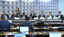 Relator da CPMI é acusado de alertar foragido durante sessão no Congresso
