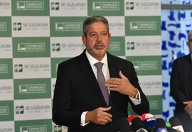 Câmara deve votar PECs para redução do preço de combustíveis até julho