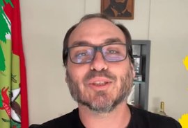 Com Carlos Bolsonaro, direita prepara resposta ao PT nas ruas de Maceió
