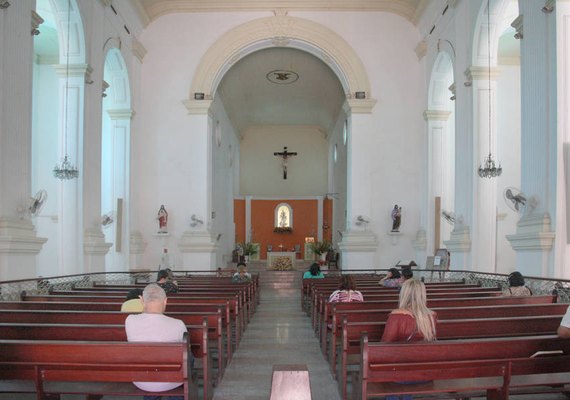 JHC torna igrejas e templos religiosos como serviço essencial na pandemia