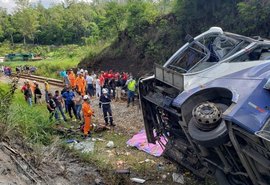 Ônibus que caiu em MG não tinha seguro para passageiros