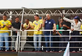 JHC e Marina evitam Gaspar no 1º turno; no 2º, é outra história