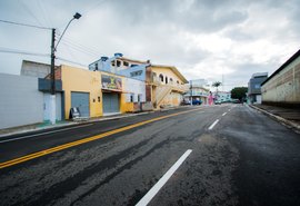 Governador entrega obras do Pró- Estrada e assina convênio para reforma de hospital em São José da Laje