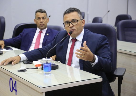 Vereador quer redução de salários para gerar economia de R$ 2 milhões ao ano