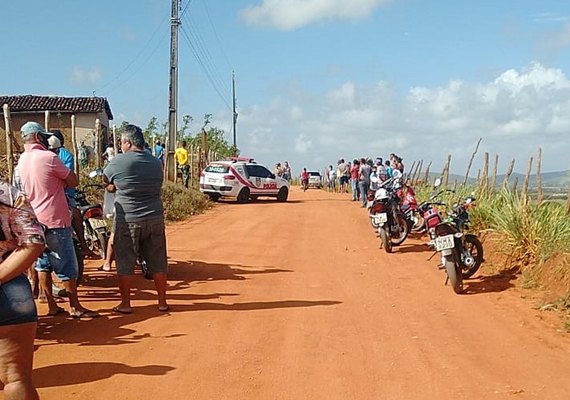Polícia encontra cadáver em estrada de terra no agreste