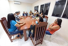 Prefeitura de Palmeira concede 10% de reajuste salarial para aposentados da Educação