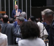 Câmara aprova corte de 10% em benefícios fiscais e aumenta impostos sobre bets e fintechs