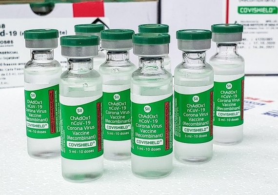 Anvisa inclui duas reações adversas na bula da vacina Astrazeneca