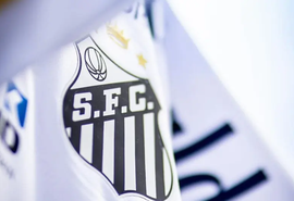 Santos negocia acordo recorde com nova patrocinadora máster