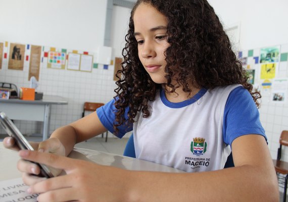 Escola municipal testa aplicativo de combate ao bullying