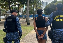 Mulher é presa por tráfico durante operação na Orla da Pajuçara
