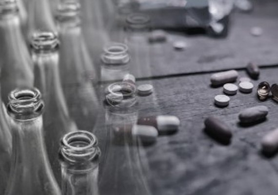 Estudo da Ufal aponta que pandemia elevou mortes por álcool e drogas