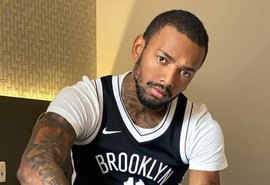 Nego do Borel é encontrado em motel com duas mulheres