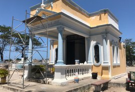 Cemitérios recebem manutenção e novos ossários