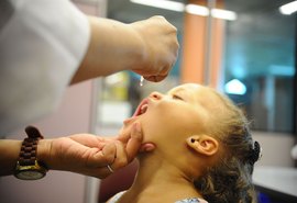 Saúde quer vacinar 11 milhões de crianças contra sarampo e pólio