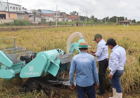 Produtores ganham minicolhedora para impulsionar a rizicultura em AL