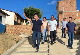 Prefeito e Governador visitam ruas pavimentadas pelo Minha Cidade Linda